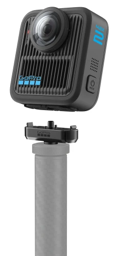 Uchwyt magnetyczny na gwint 1/4-20 GoPro Magnetic Latch Mount i zawieszona nad nim kamera GoPro MAX2