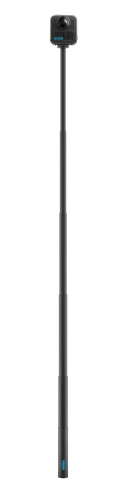 Uchwyt GoPro Carbon Fiber Extension Pole 1m rozłożony wraz z zamontowaną kamerą GoPro MAX2