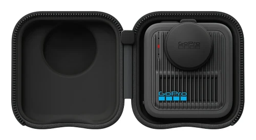 Etui do GoPro MAX2 otwarte widok z przodu wraz z kamerą w środku