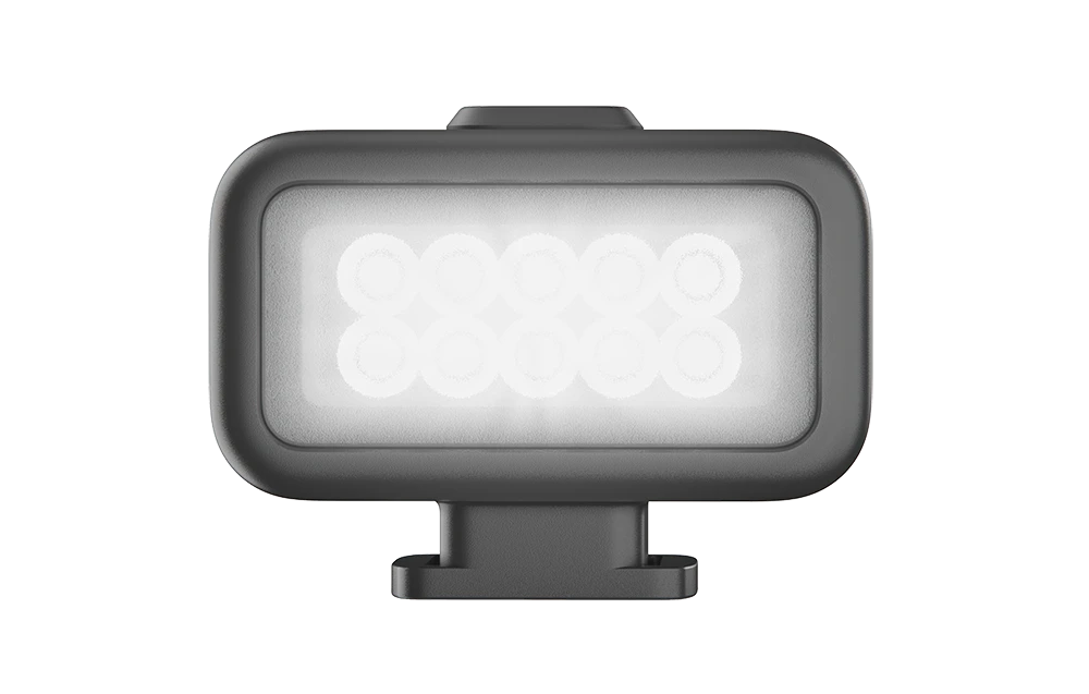 Zdjęcie włączonej lampy GoPro Light Mod2