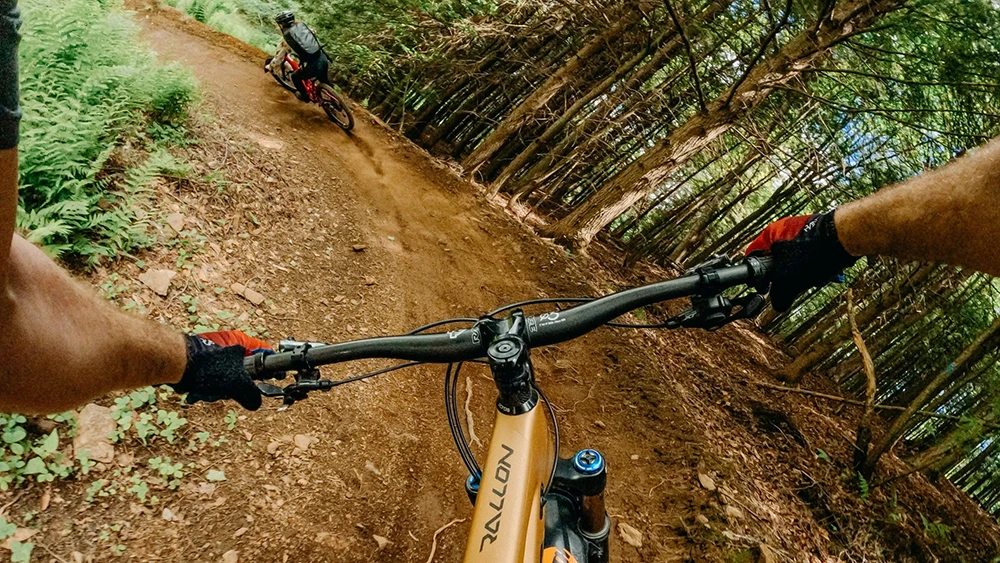 Dynamiczne ujęcie GoPro dzięki zestawowi Soprts Kit